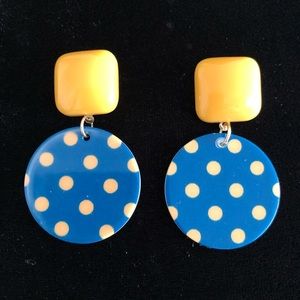 BNWT fashion acrylic earrings